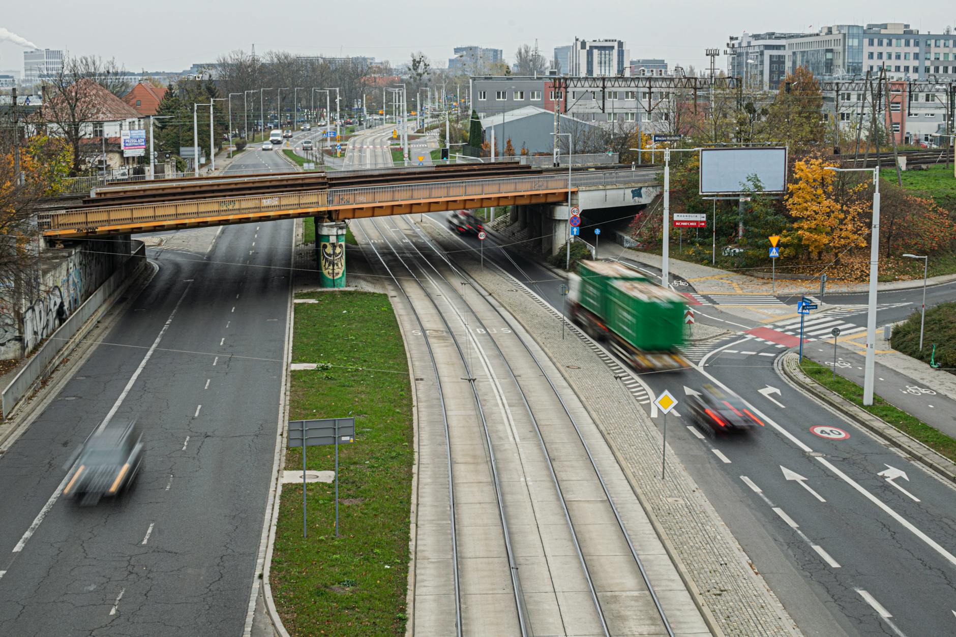 Mapa pokazująca infrastrukturę Wejherowa, w tym sklepy i restauracje